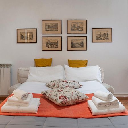 Ferienwohnung Casa De' Medici In Via Giulia Rom Exterior foto